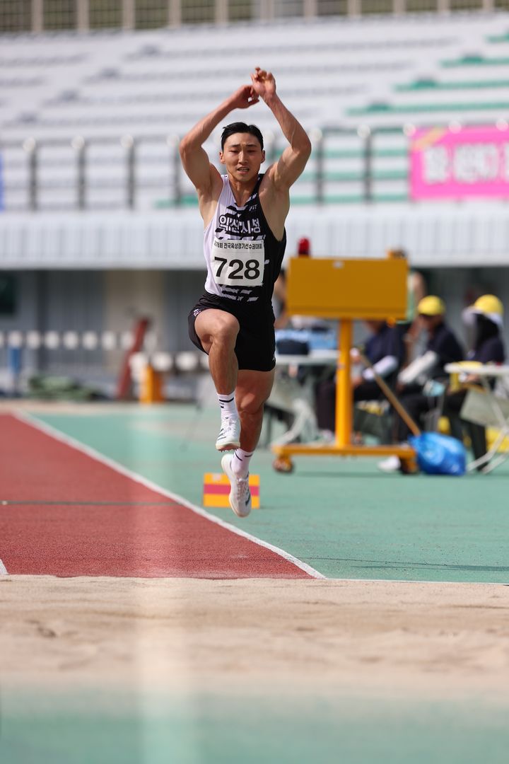 [서울=뉴시스] 육상 세단뛰기 유규민. (사진 = 대한육상연맹 제공)&nbsp; *재판매 및 DB 금지