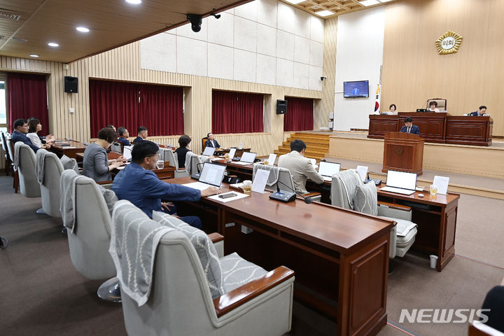 [연천=뉴시스] 제286회 제1차 정례회. (사진=연천군의회 제공) 2024.06.27. photo@newsis.com