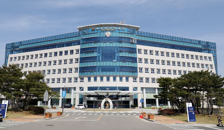 충남경찰청, 캄보디아 강제송환 수사 대상자 17명 호송