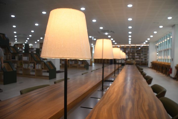 [대전=뉴시스] 대전 대덕구 석봉도서관 열람실 내부. (사진=대덕구 제공) 2024.06.30. photo@newsis.com *재판매 및 DB 금지