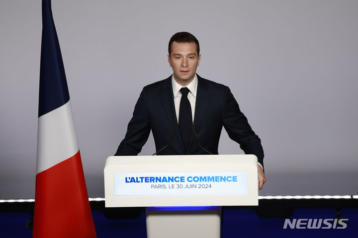 [파리=AP/뉴시스]프랑스의 조르당 바르델라 국민연합(RN) 대표. (사진=뉴시스DB)