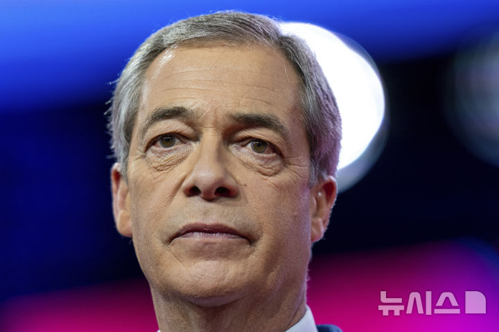 [옥손힐=AP/뉴시스]나이절 패라지 영국개혁당(Reform UK) 대표. 2025.01.06.