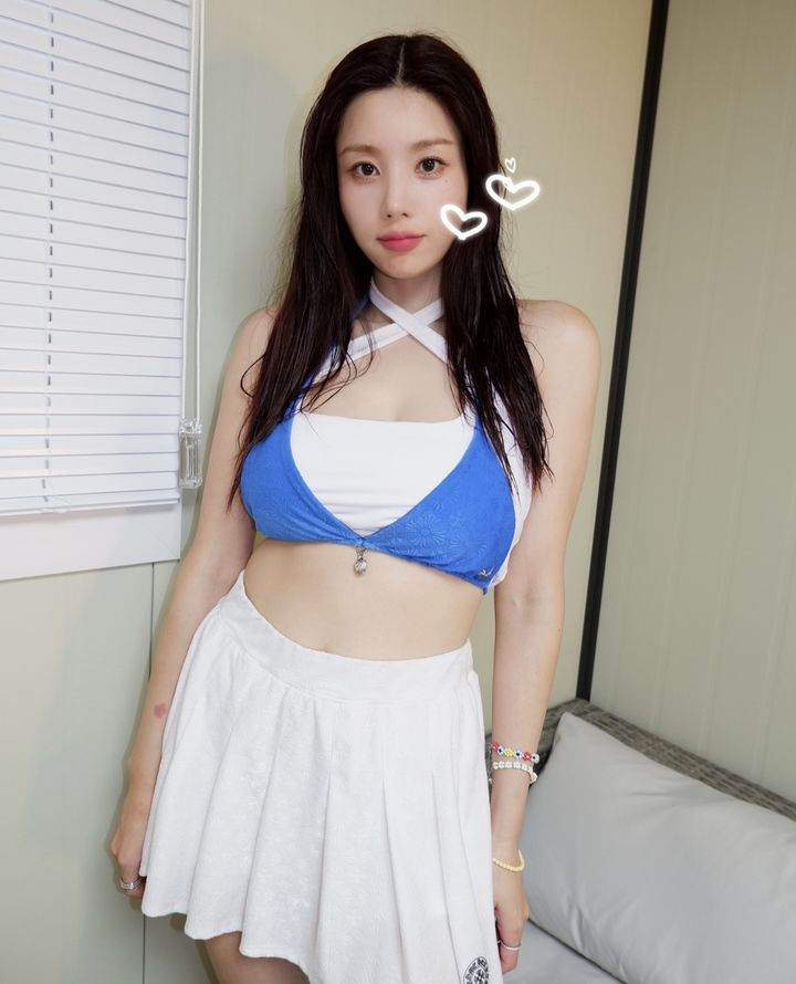 [서울=뉴시스] 권은비. (사진=권은비 인스타그램 캡처) 2024.07.07. photo@newsis.com *재판매 및 DB 금지