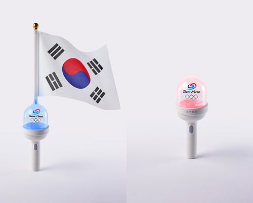 [서울=뉴시스] 하이브가 제공한 2024 파리올림픽 팀코리아 응원봉. 선수단용(왼쪽)과 일반용. (사진=하이브 제공) 2024.07.09. photo@newsis.com *재판매 및 DB 금지