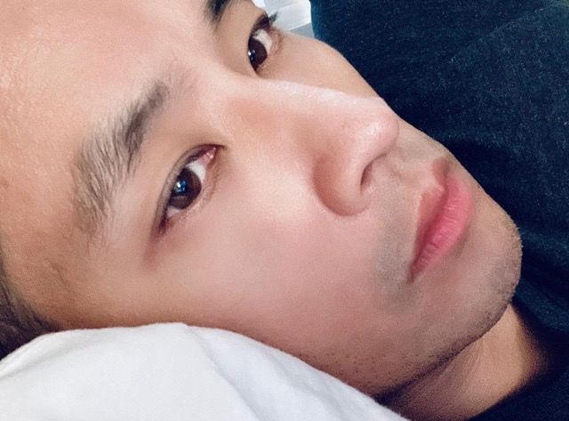 [서울=뉴시스] 유승준은 10일 오후 자신의 인스타그램에 '이거 나 아니다. 누가 사칭 아이디로 이상한 댓글 쓴 거 같은데, 기사 쓰기 전에 사실 확인은 한번 해봐야 하는 거 아니냐?'라고 억울함을 호소했다. (사진=인스타그램 갈무리) *재판매 및 DB 금지