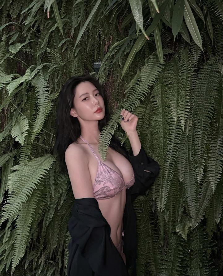 [서울=뉴시스] 클라라. (사진=클라라 인스타그램 캡처) 2024.07.12. photo@newsis.com *재판매 및 DB 금지