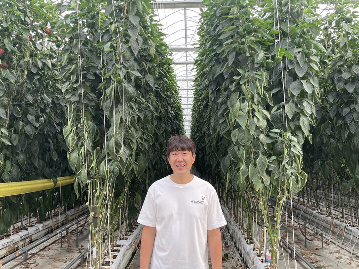 [밀양=뉴시스] 초동면 농업회사법인 세경 김청용 대표. (사진=밀양시 제공) 2024.07.14. photo@newsis.com *재판매 및 DB 금지