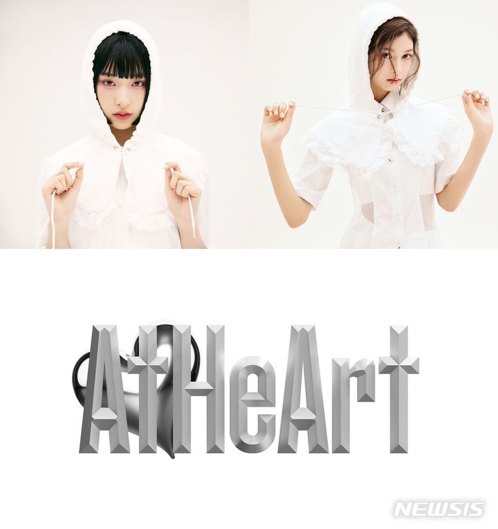 [서울=뉴시스] '앳하트' 멤버 소린, 미치와 로고 이미지. (사진=타이탄 콘텐츠 제공) 2024.07.17. photo@newsis.com