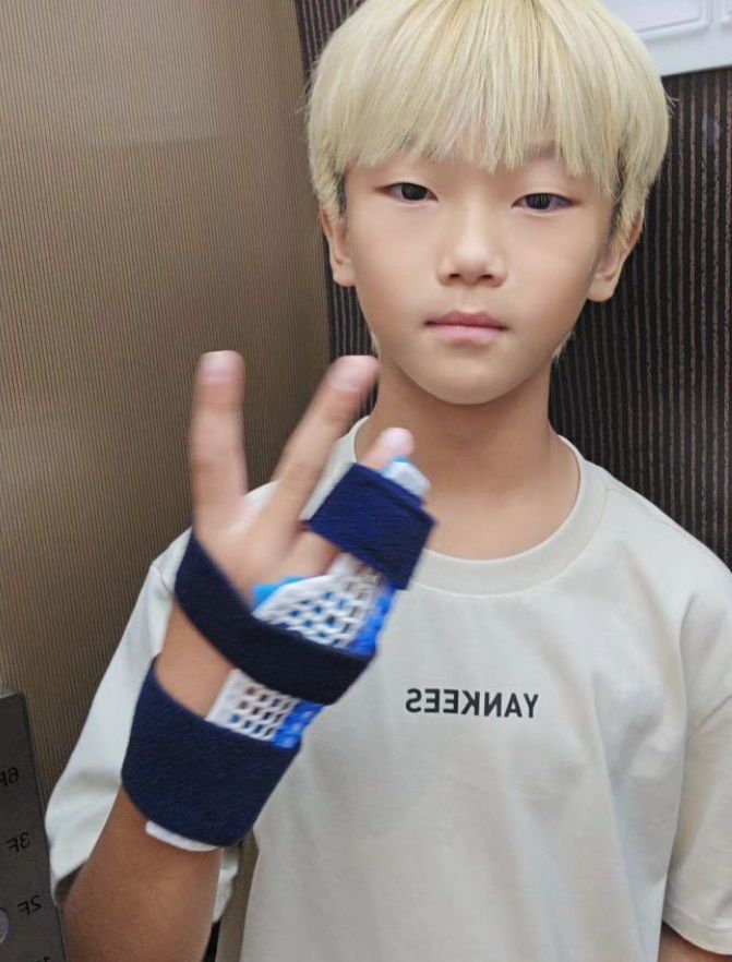 [서울=뉴시스] 이동국 아들 이시안 군. (사진=이수진 인스타그램 캡처) 2024.07.18. photo@newsis.com&nbsp; *재판매 및 DB 금지