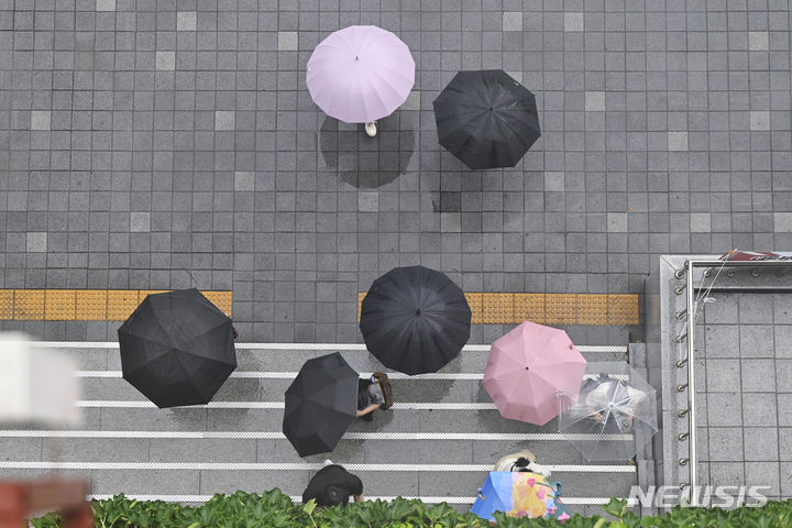 전남광주 오후 30~80mm 비...기온 28도~31도