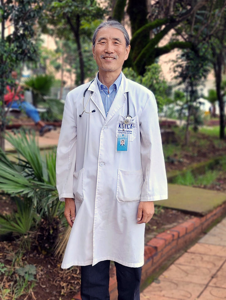 [서울=뉴시스] 에티오피아 세인트폴병원 밀레니엄 의과대학 유덕종 교수 (사진=JW중외제약 제공) 2024.07.22. photo@newsis.com *재판매 및 DB 금지