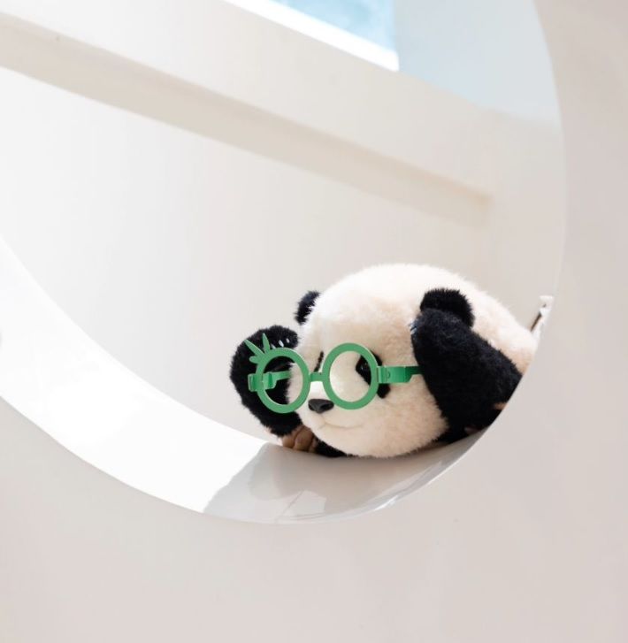 [서울=뉴시스] 에버랜드가 자이언트 판다 '푸바오' 인형 59만원에 판매해 갑론을박이 일고 있다. (사진=판다팩토리 인스타그램 갈무리) *재판매 및 DB 금지