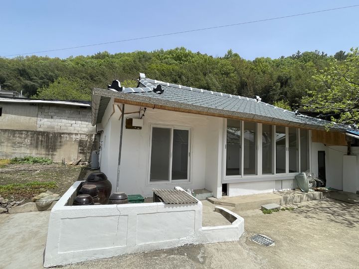 [밀양=뉴시스] 상남면 우곡리 귀농인의 집 봉하우스 전경. (사진=밀양시 제공) 2024.07.23. photo@newsis.com *재판매 및 DB 금지