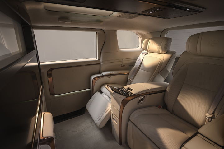 [서울=뉴시스] 렉서스 디 올 뉴 LM 500h. (사진=렉서스코리아) 2024.07.23 photo@newsis.com *재판매 및 DB 금지  *재판매 및 DB 금지