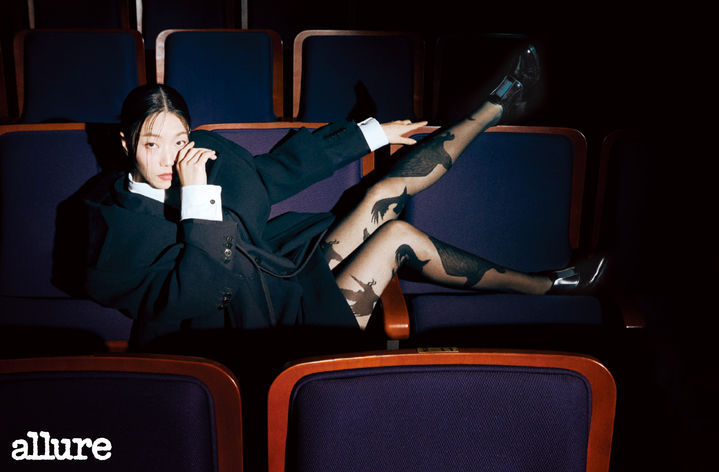 [서울=뉴시스] 김신록. (사진=매거진 '얼루어 코리아' 제공) 2024.07.24. photo@newsis.com&nbsp; *재판매 및 DB 금지