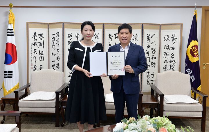 [홍성=뉴시스] 충남도의회 법률고문 위촉식. *재판매 및 DB 금지