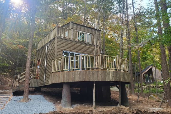 충북 괴산 조령산자연휴양림 트리하우스. *재판매 및 DB 금지