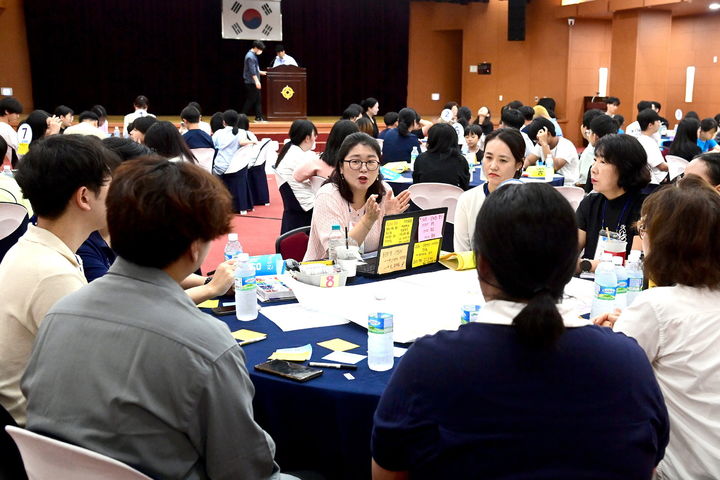 [진주=뉴시스]진주시, 아동정책 시민참여 원탁토론회 성료. *재판매 및 DB 금지