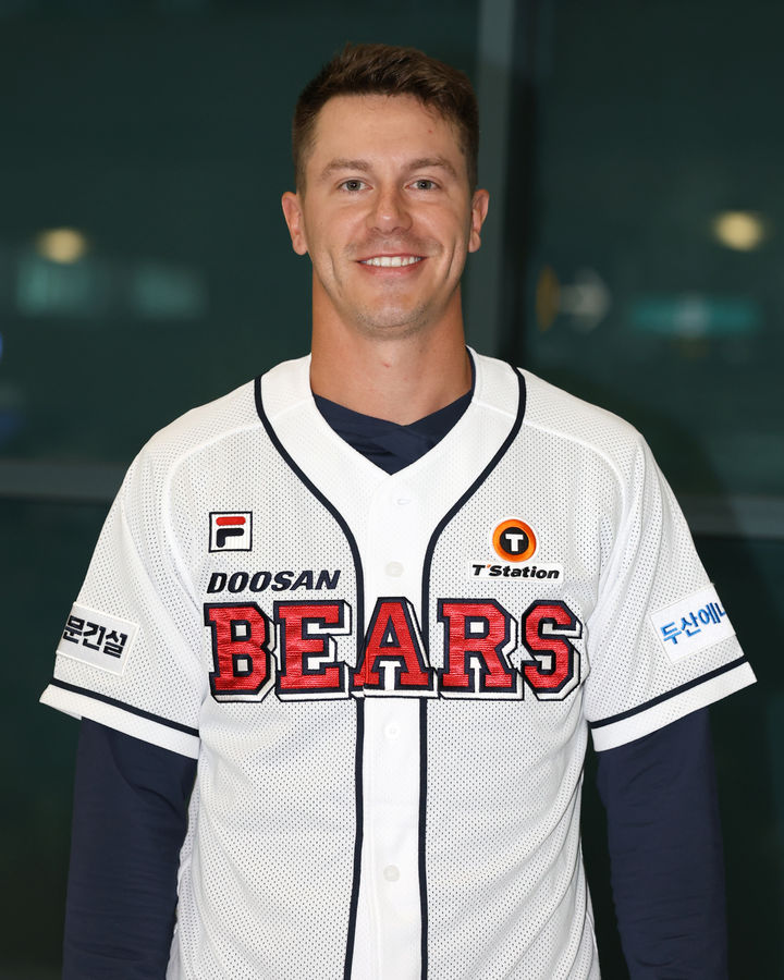 [서울=뉴시스] 프로야구 두산 베어스의 새 외국인 타자 제러드 영이 30일 1군 엔트리에 등록됐다. (사진=두산 제공) *재판매 및 DB 금지