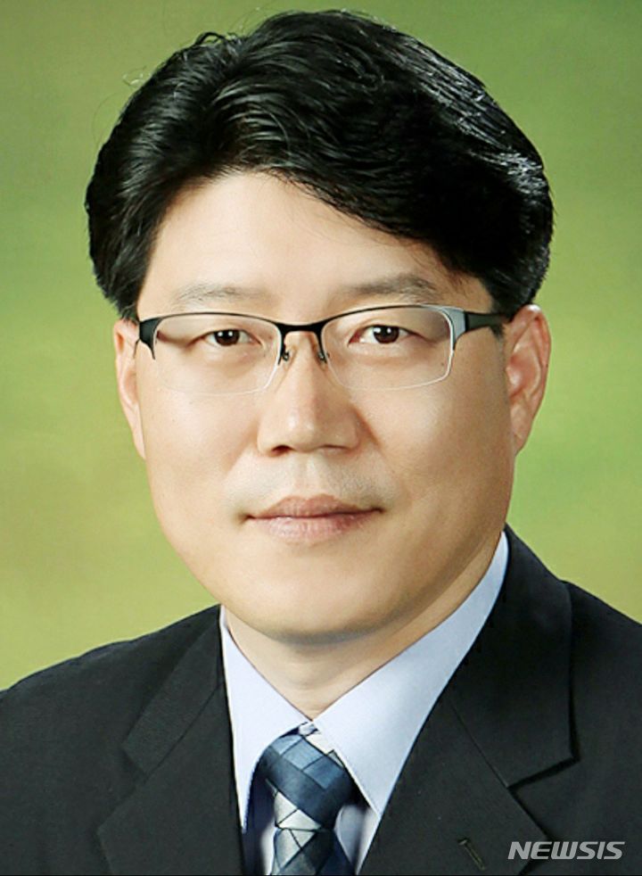 [서울=뉴시스] 이영면 신임 법무부 범죄예방정책국장이 지난 1일 자로 사임한 것으로 2일 파악됐다. (사진=법무부 제공) 2026.05.02. photo@newsis.com 