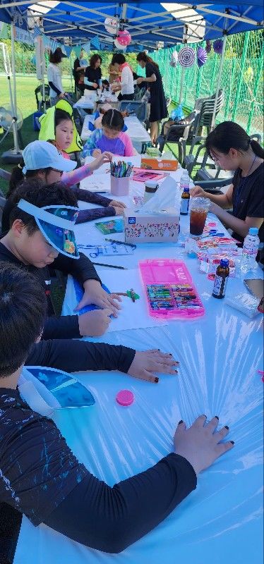 [창원=뉴시스] 강경국 기자 = 경남 창원시 마산회원구 석전동 주민자치회가 여름방학을 맞은 어린이들을 위해 7월30일부터 8월1일까지 석전동주민운동장에서 석전동민 썸머 페스티벌을 개최하고 있다. (사진=독자 제공). 2024.07.31. photo@newsis.com *재판매 및 DB 금지