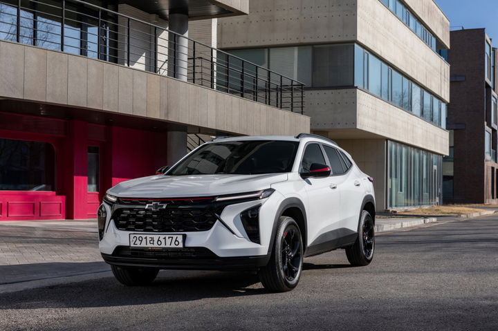 [사진=뉴시스] 한국GM이 출시한 2025년형 쉐보레 트랙스 크로스오버 레드라인 에디션. (사진=한국GM 제공) 2024.07.31 photo@newsis.com *재판매 및 DB 금지