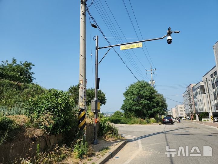[여주=뉴시스]여주시내에 설치된 방범용 CCTV