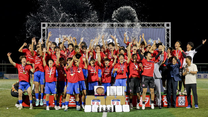 [합천=뉴시스] 합천군청 2024 추계 전국고등축구대회 경기용인태성FC 우승 *재판매 및 DB 금지  *재판매 및 DB 금지