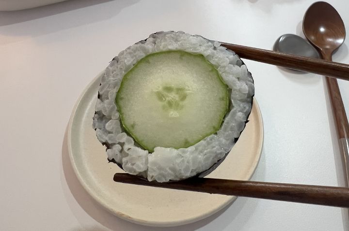 [서울=뉴시스] 김민성 기자 = 통오이김밥 조각 모습. kms@newsis.com *재판매 및 DB 금지