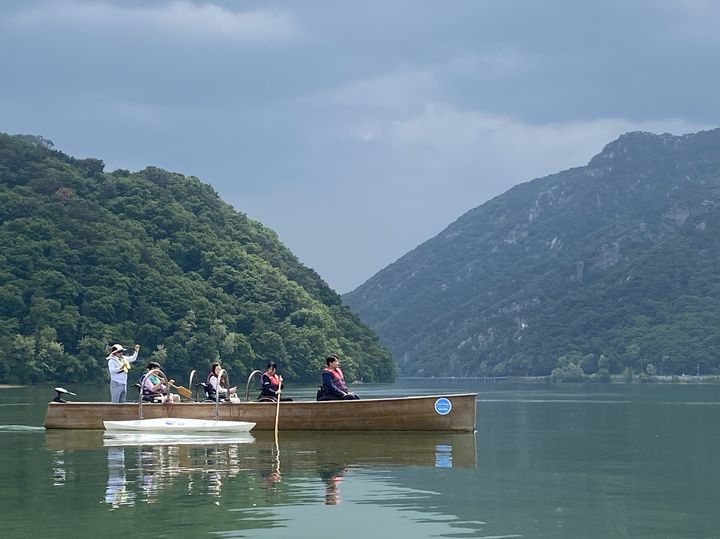 2019년 선정된 열린관광지 강원 춘천시 '의암호'의 '킹 카누' *재판매 및 DB 금지