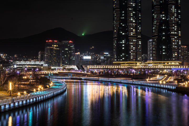 [부산=뉴시스] 부산 북항친수공원 (사진=부산시설공단 제공) photo@newsis.com *재판매 및 DB 금지