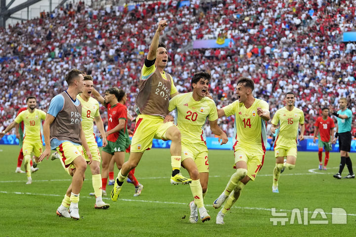 [마르세유=AP/뉴시스]스페인, 파리올림픽 남자축구 결승 진출. 2024.08.05.