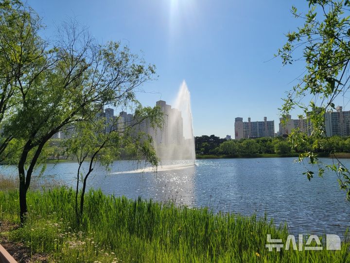 부천시, 상동 호수공원 '아름다운 도시숲 50선' 선정 - 뉴스 썸네일 이미지