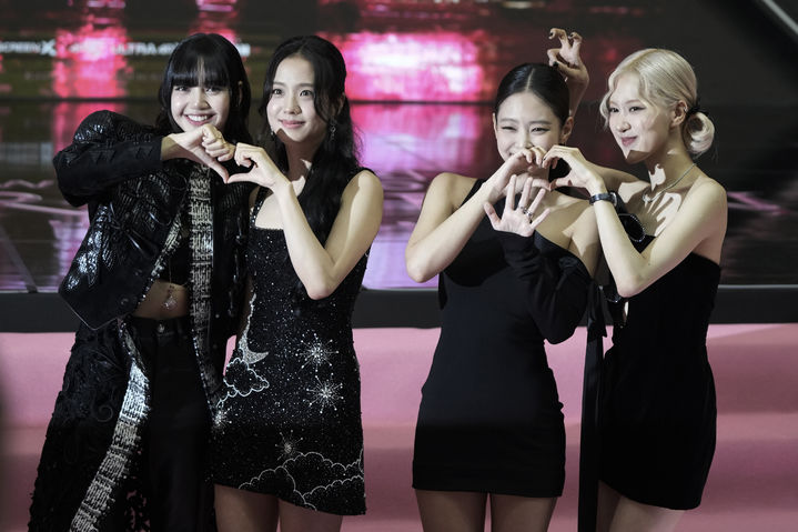 블랙핑크, '뛰어' 다음엔 '고!'…"되돌릴 수 없는 최고 순간들"