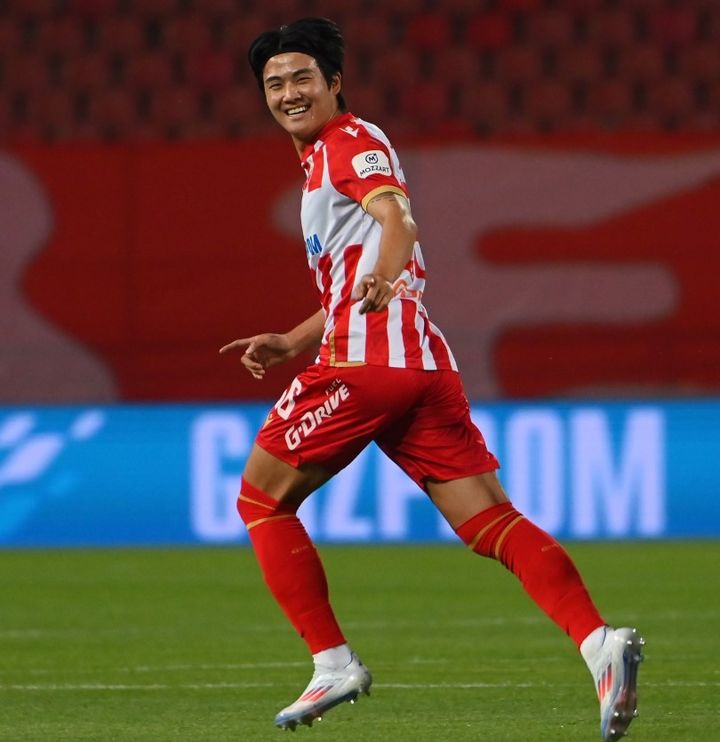 [서울=뉴시스] 세르비아 프로축구 수페르리가 츠르베나 즈베즈다의 설영우. (사진=츠르베나 즈베즈다 SNS 캡처) *재판매 및 DB 금지