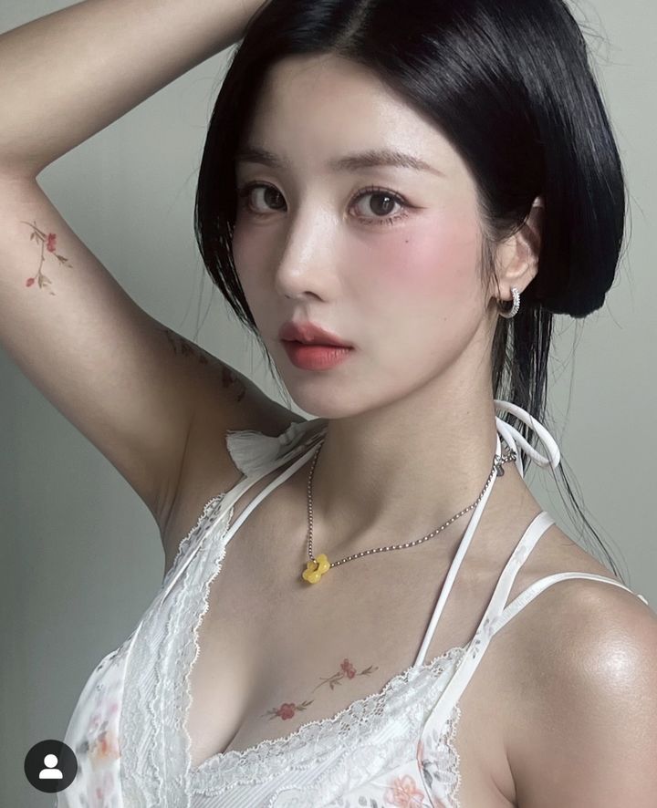 [서울=뉴시스] 권은비. (사진=권은비 인스타그램 캡처) 2024.08.12. photo@newsis.com *재판매 및 DB 금지