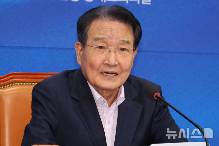 與 중앙당 후원회장에 5선 의원 출신 변재일 취임