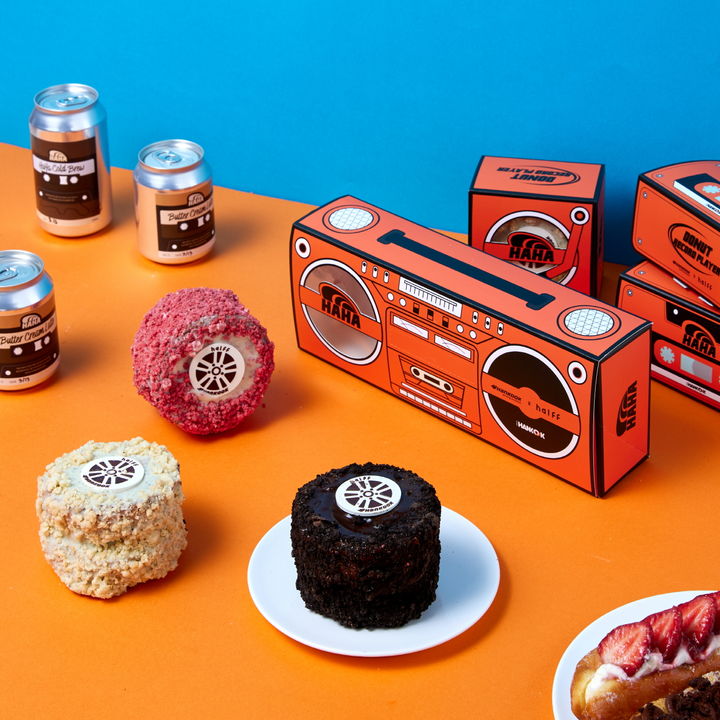 [사진=뉴시스] 한국타이어가 하프커피와 협업으로 만든 타이어 모양의 도넛 제품. (사진=한국타이어 제공) 2024.08.13 photo@newsis.com *재판매 및 DB 금지