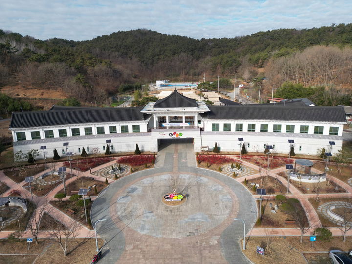 [부여=뉴시스] 부여군 축수산과 전경. (사진=뉴시스 DB). photo@newsis.com *재판매 및 DB 금지