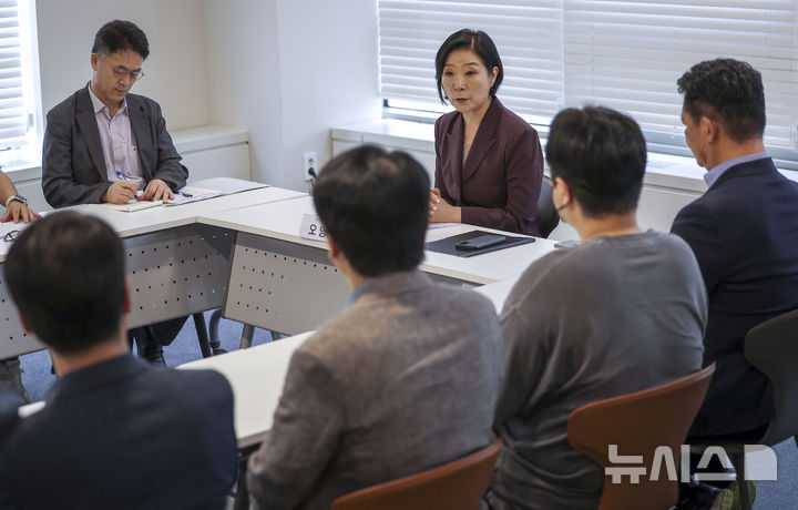 [서울=뉴시스] 정병혁 기자 = 오영주 중소벤처기업부 장관이 14일 서울 마포구 드림스퀘어에서 열린 티몬·위메프 미정산 피해기업 간담회에서 모두발언을 하고 있다. 2024.08.14. jhope@newsis.com