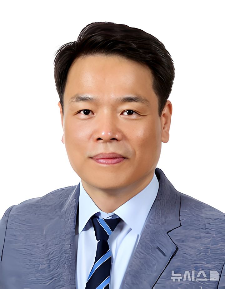 [서울=뉴시스] 배상업 전 법무부 출입국·외국인정책본부장 (사진=법무부 제공) 2024.08.16. photo@newsis.com *재판매 및 DB 금지