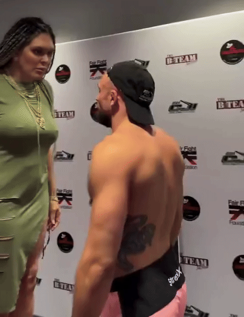 [서울=뉴시스] 한 남성 주짓수 선수가 혼성 시합 상대를 도발하기 위해 강제로 키스해 화제가 됐다. (사진= 엑스 갈무리) *재판매 및 DB 금지 *재판매 및 DB 금지