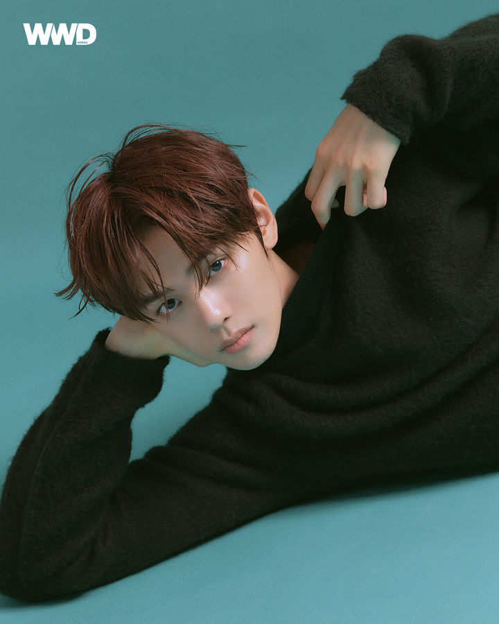 [서울=뉴시스] 제로베이스원 김규빈. (사진=WWD KOREA 제공) 2024.08.19. photo@newsis.com *재판매 및 DB 금지