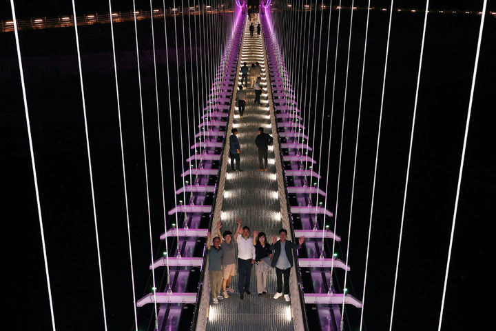 가평읍 달전리에서 서도로 이어지는 자라섬 출렁다리. (사진=가평군 제공) *재판매 및 DB 금지 *재판매 및 DB 금지