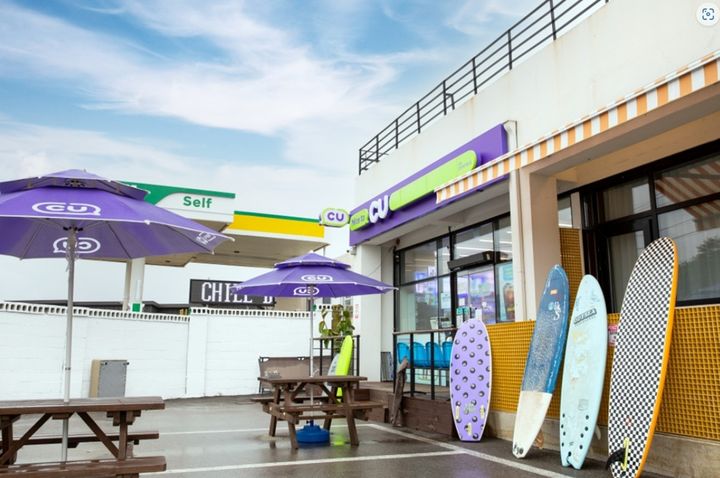 [서울=뉴시스] 편의점 CU가 이달 휴가객들이 대거 몰리면서 해변가 편의점들의 매출이 큰 폭으로 상승했다고 21일 밝혔다. (사진=BGF리테일 제공) *재판매 및 DB 금지