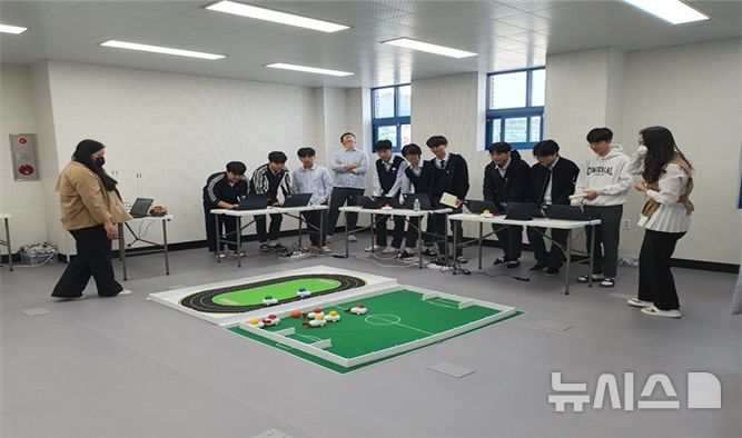 [광주=뉴시스]스마트인재개발원은 2024년도 디지털새싹 AI 기반 학습 멘토링 사업의 주관기관으로 선정됐다. 