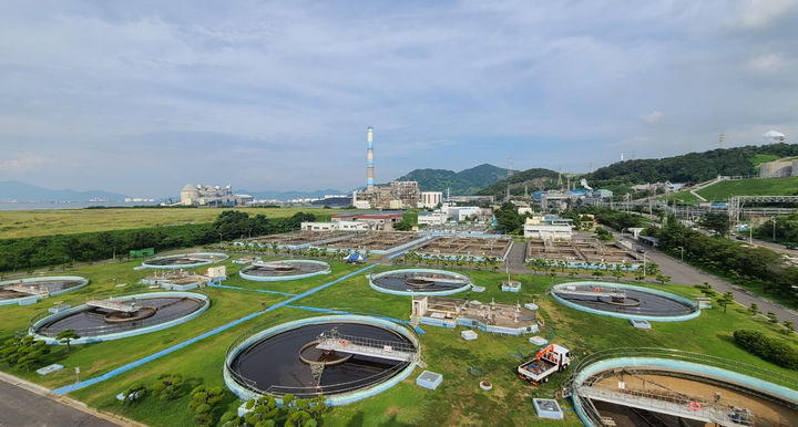 [서울=뉴시스] SK에코플랜트의 AI 솔루션을 적용해 운영 중인 수처리시설 전경. 2024.08.23. (사진 제공=SK에코플랜트) photo@newsis.com *재판매 및 DB 금지