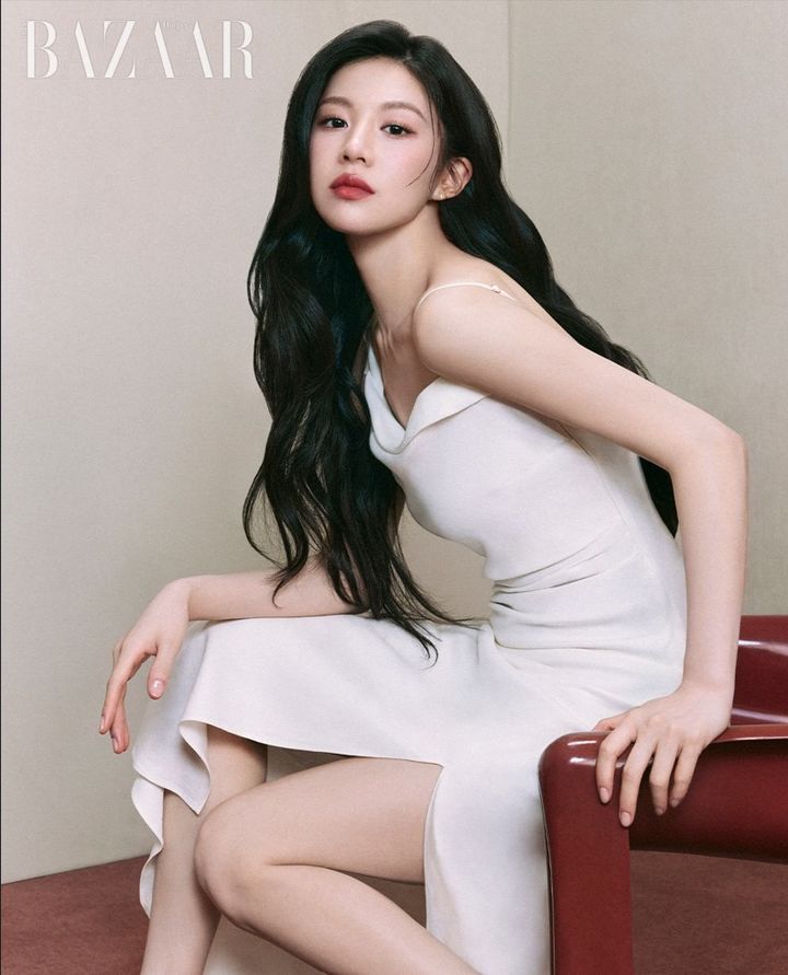 [서울=뉴시스] 고윤정. (사진=하퍼스 바자 코리아 제공) 2024.08.23. photo@newsis.com *재판매 및 DB 금지