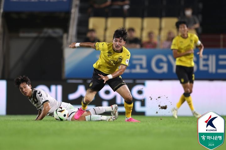 [서울=뉴시스]K리그2 전남, 경남과 0-0 무승부. (사진=프로축구연맹 제공)