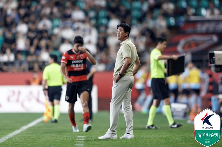 [서울=뉴시스] 프로축구 K리그1 포항 스틸러스의 박태하 감독. (사진=한국프로축구연맹 제공) *재판매 및 DB 금지